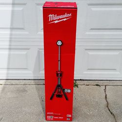 Milwaukee M18 18-Volt Lithium-Ion Cordless Rocket Dual Power Tower Light (Tool Only)
