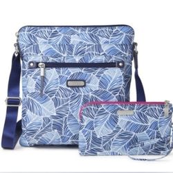 NWOT Baggallini Go Bagg with RFID Wristlet, MSRP: $78