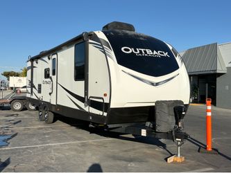 2021 Keystone Outback Ultra Lite 291UBH – Salvage Title – Great Condition