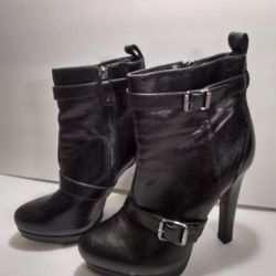 Vera Wang Size 7 Black Platform 5 Inch Heel Zip Boots Ankle Boots Booties Woman's Ladies