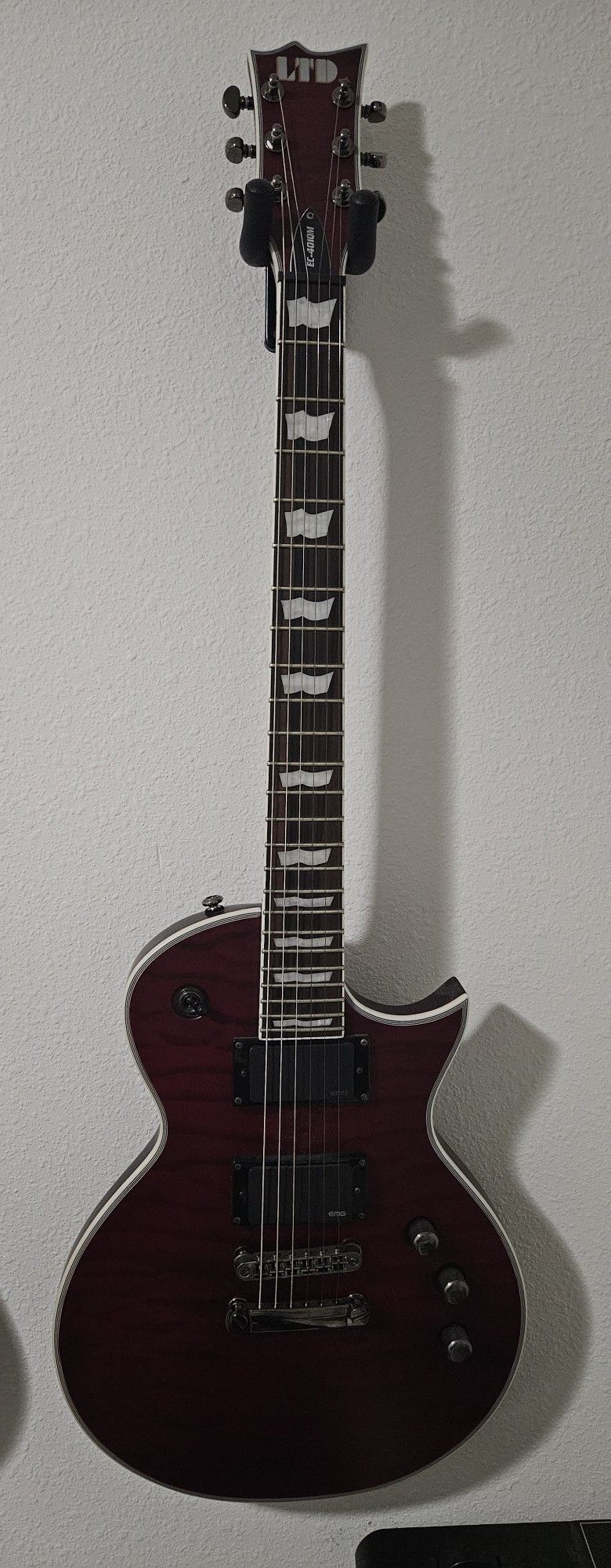 LTD 401QM Almos New!