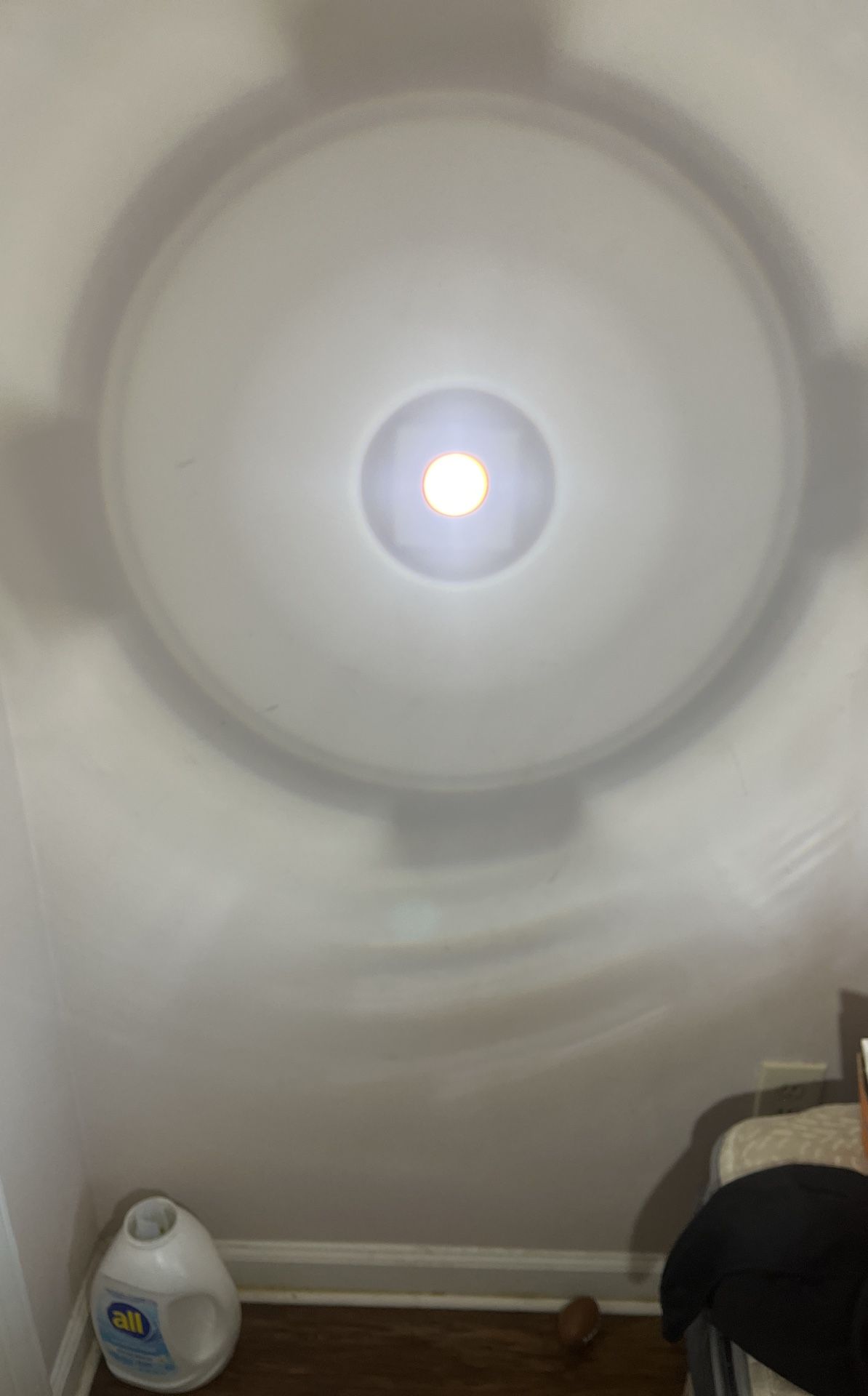 Hyper Tough Spotlight 900 Yards