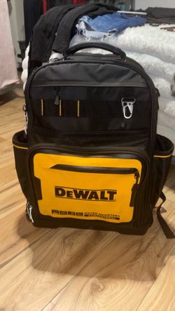 Dewalt backpack