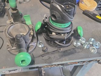 Hitachi M12VC 2-1/4 HP Variable Speed Router (1/2" Collet)