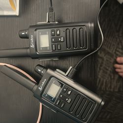 Cobra walkie talkies