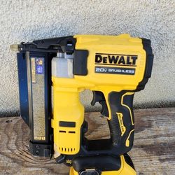 Dewalt Finish Nailer 23 Gauge Tool Battery 2ah 