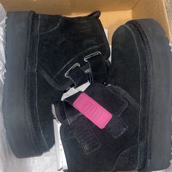 Black Platform Uggs