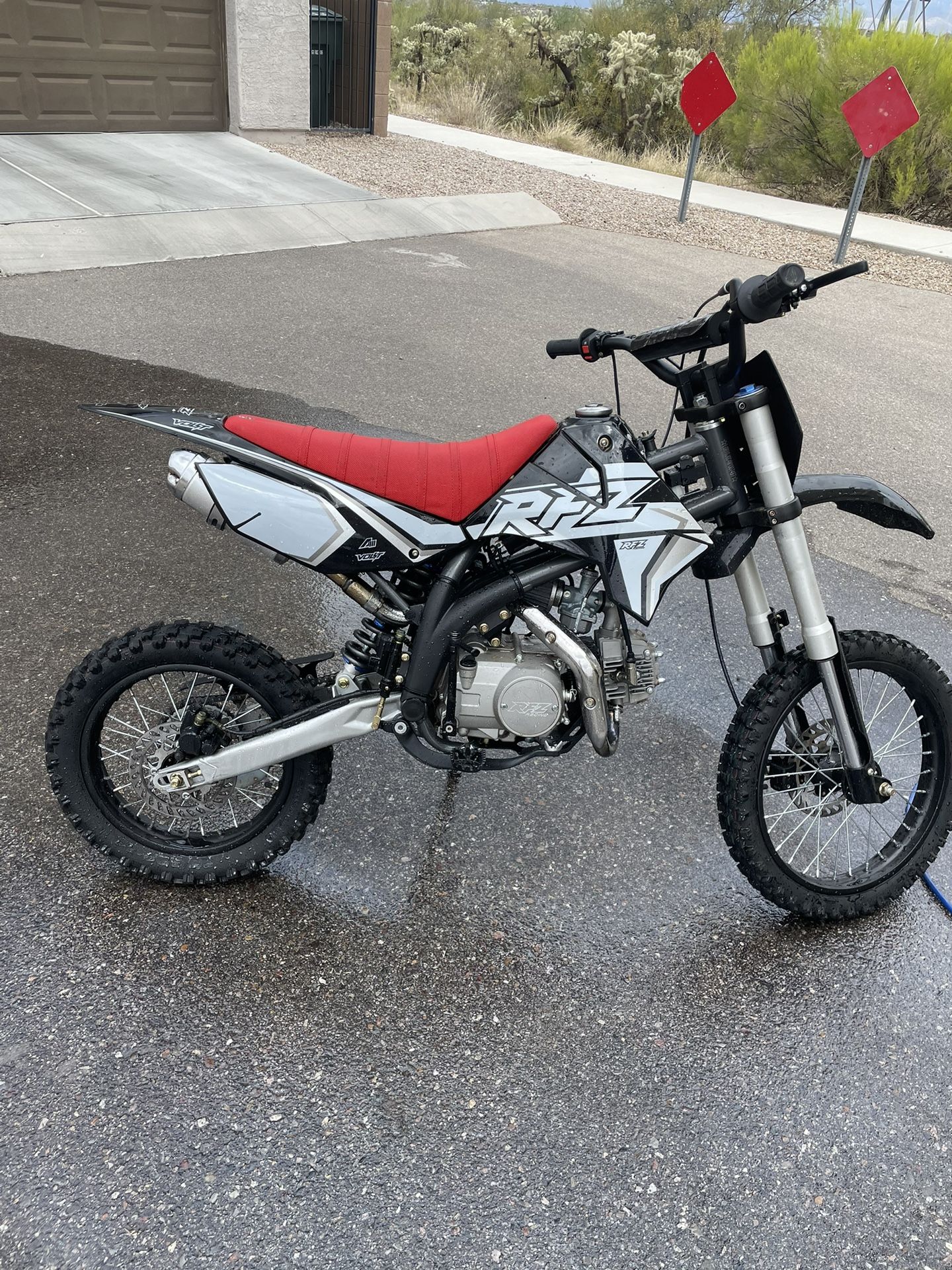Apollo Rfz 125 Dirt bike