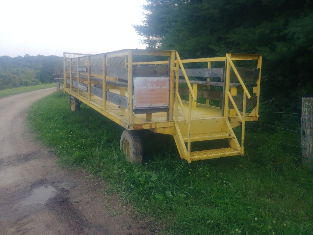 Hayride trailer
