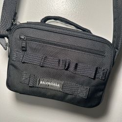 BALENCIAGA - Black Army Bag