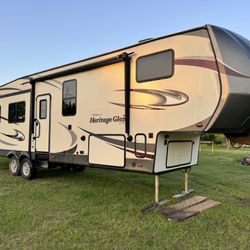 5th Wheel Camper