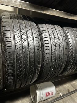 PAIR OF TIRE 235 40 18 CONTINENTAL 85% LIFE