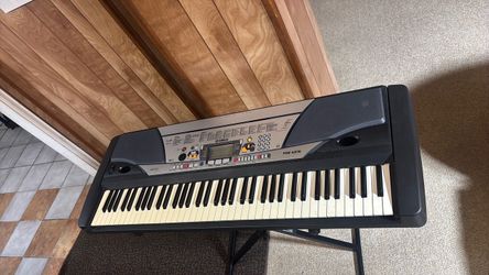 Yamaha PSR-GX76 76-Key Electronic Keyboard W/ Lesson Mode, DJ Mode & Bass Boost