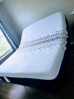 Nectar Luxe Hybrid Queen Mattress With Adjustable Base