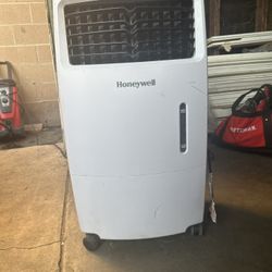 Honeywell Portable Air Conditioner 