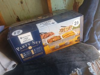 Members Mark Party Set 24 Pieces