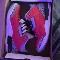 Fire red 3 sz 8.5