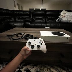 Xbox Series S - Used Works Like New