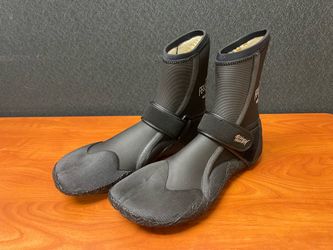 Brand New Japanese Surf Boots 3.5mm, Size 10 or 10.5