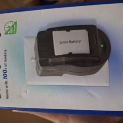 Digital Camera DSLR Battery Charger