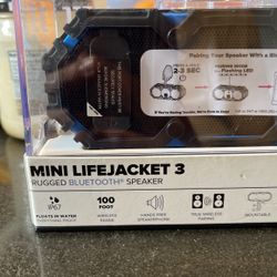 Mini Lifejacket 3 Bluetooth Speaker