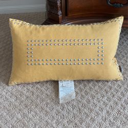 Throw Pillow New 12x 20 New