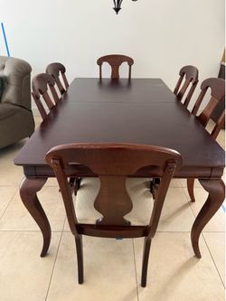 American Drew Table and Chairs