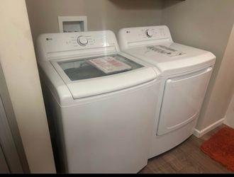 LG Washer and Dryer Set