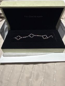 VCA clover bracelet
