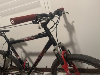 4900 Trek Mountain Bike 