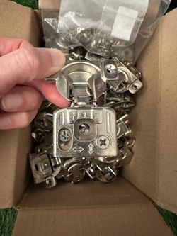 (USED) 60+ DTC Hinges for Kitchen Cabinet, 1-1/4 Inch Overlay