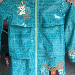 Girls Moana Raincoat Size 7/8