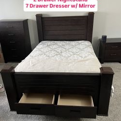 4 Piece Queen Bedroom Set w/ Mirror
