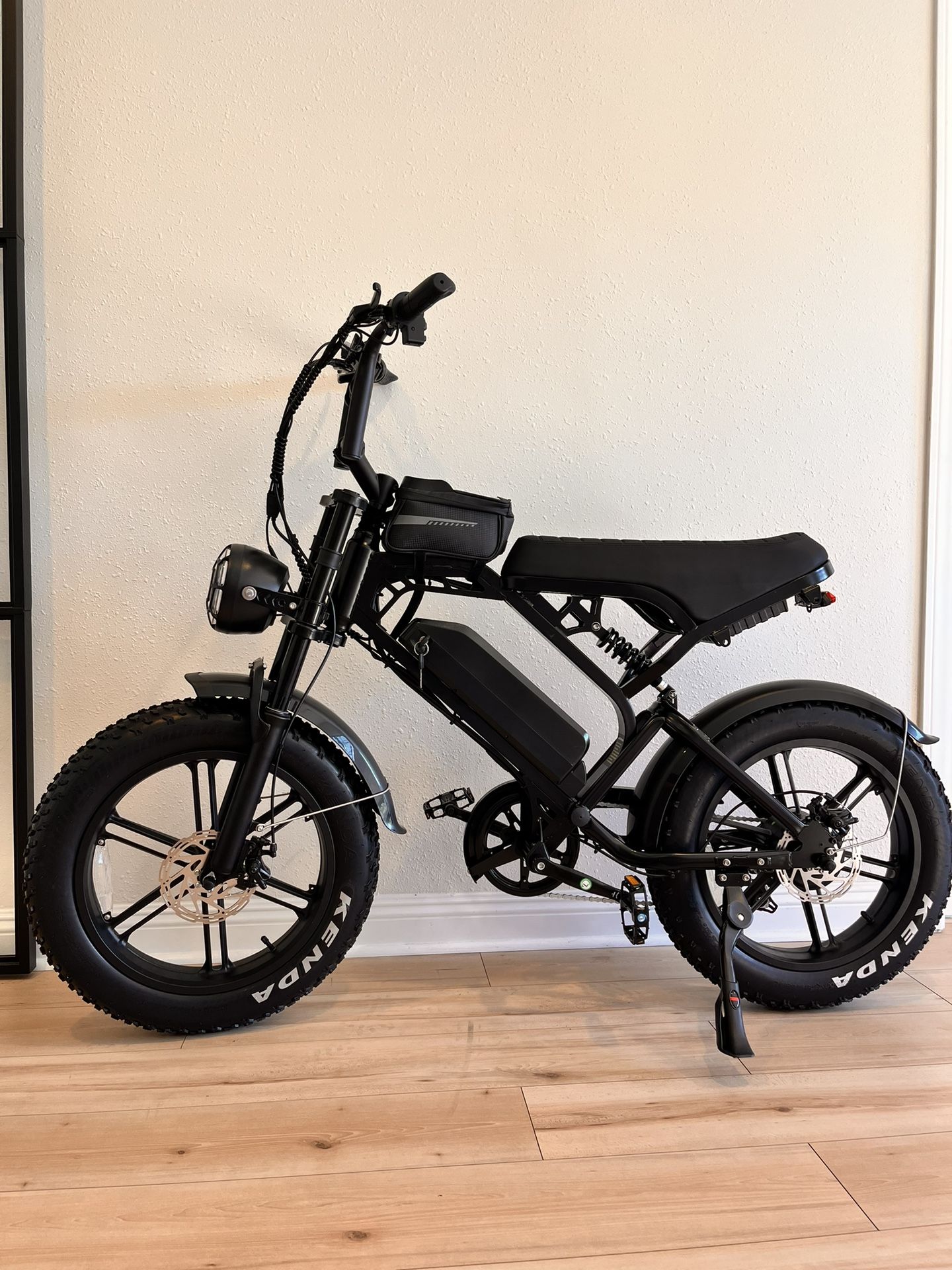 Brand New Adult Electric Bike 1500W Peak, 48v, 15ah Battery, 20in Tires, 30mph, Twist Throttle