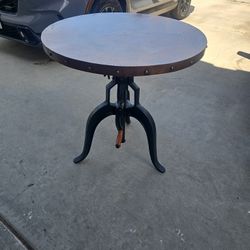 Adjustable Crank Table (Antique Look)