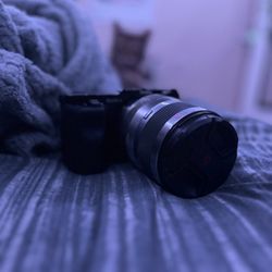 Sony ZV-e10 Camera With Lenses 