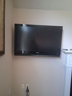 45 inch Samsung TV
