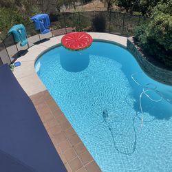 125 ft + 2 Gates for Pool Fence