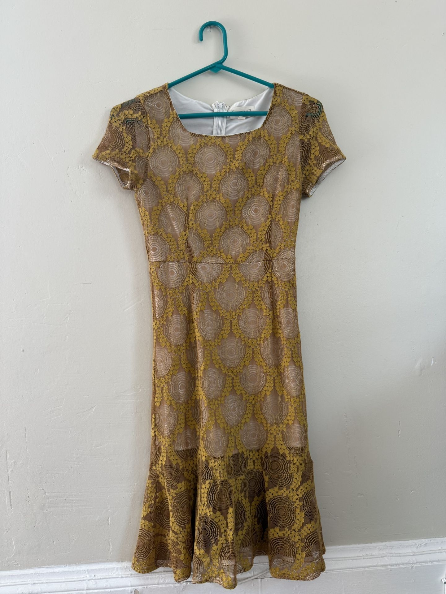 Metisu, Mustard Yellow Layered Lace Dress, Size S