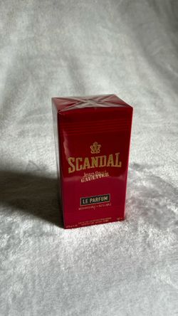 Jean pull Scandal