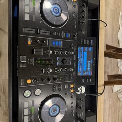 XDJ RX pioneer all in one dj board