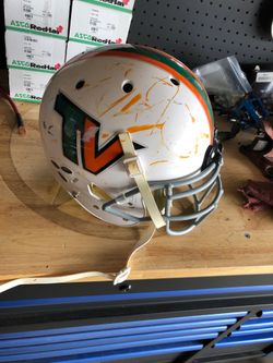 Schutt helmet size s