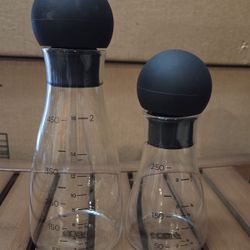 Eparé Olive Oil & Vinegar Dispenser Bottles - Set of 2, Stainless Spout - Borosilicate Glass