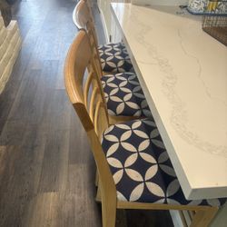 3 Bar Stools 