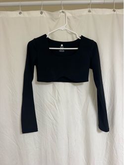 TYC Studio Black Long-Sleeve Cropped Scoop-Neck Top - stretchy - large