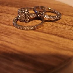 Size 7 Natural Diamond Wedding Set