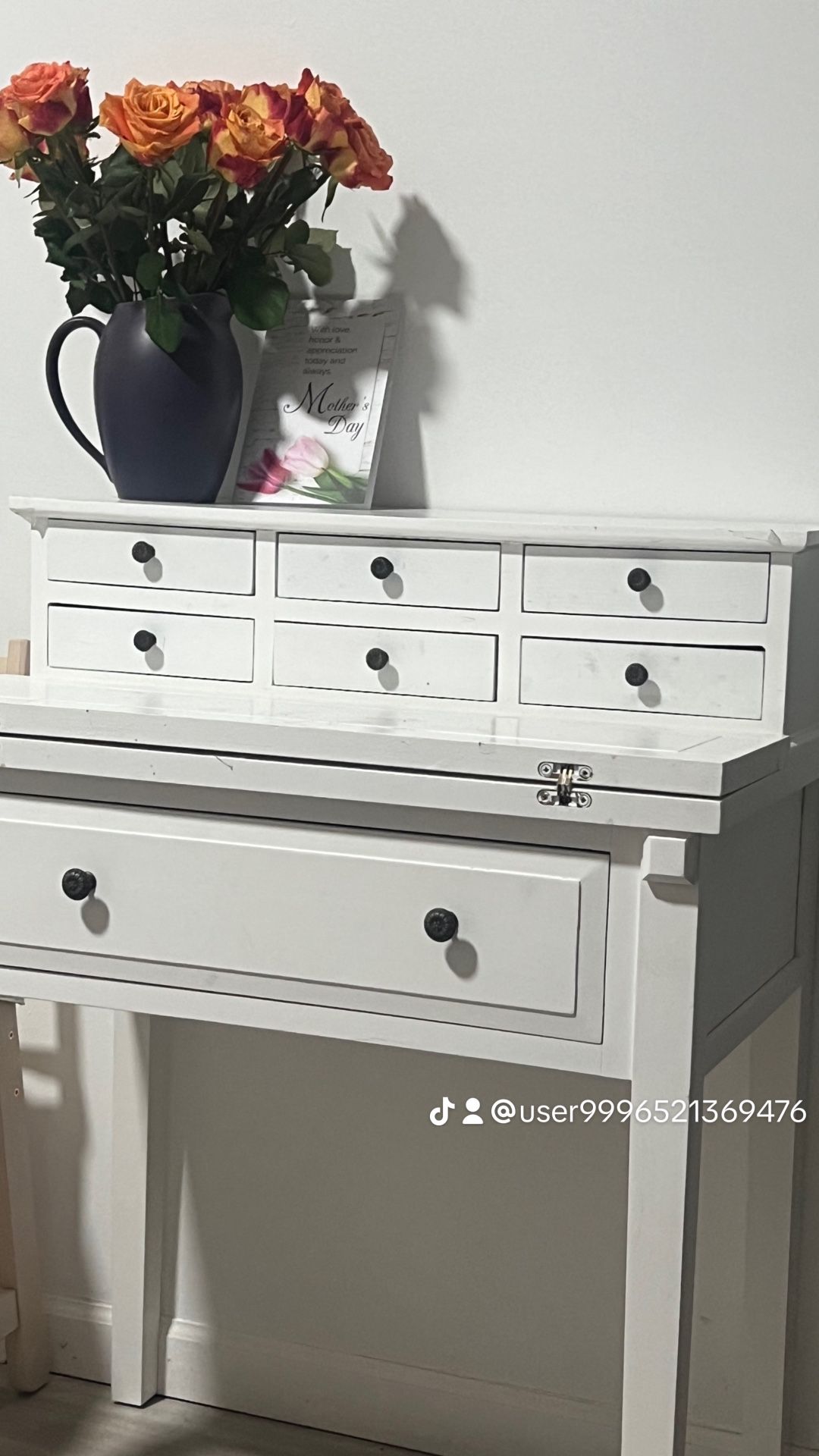 Nice Table And Jewelry Box