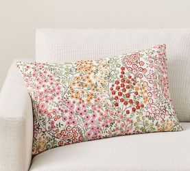 Garden floral pillow cover