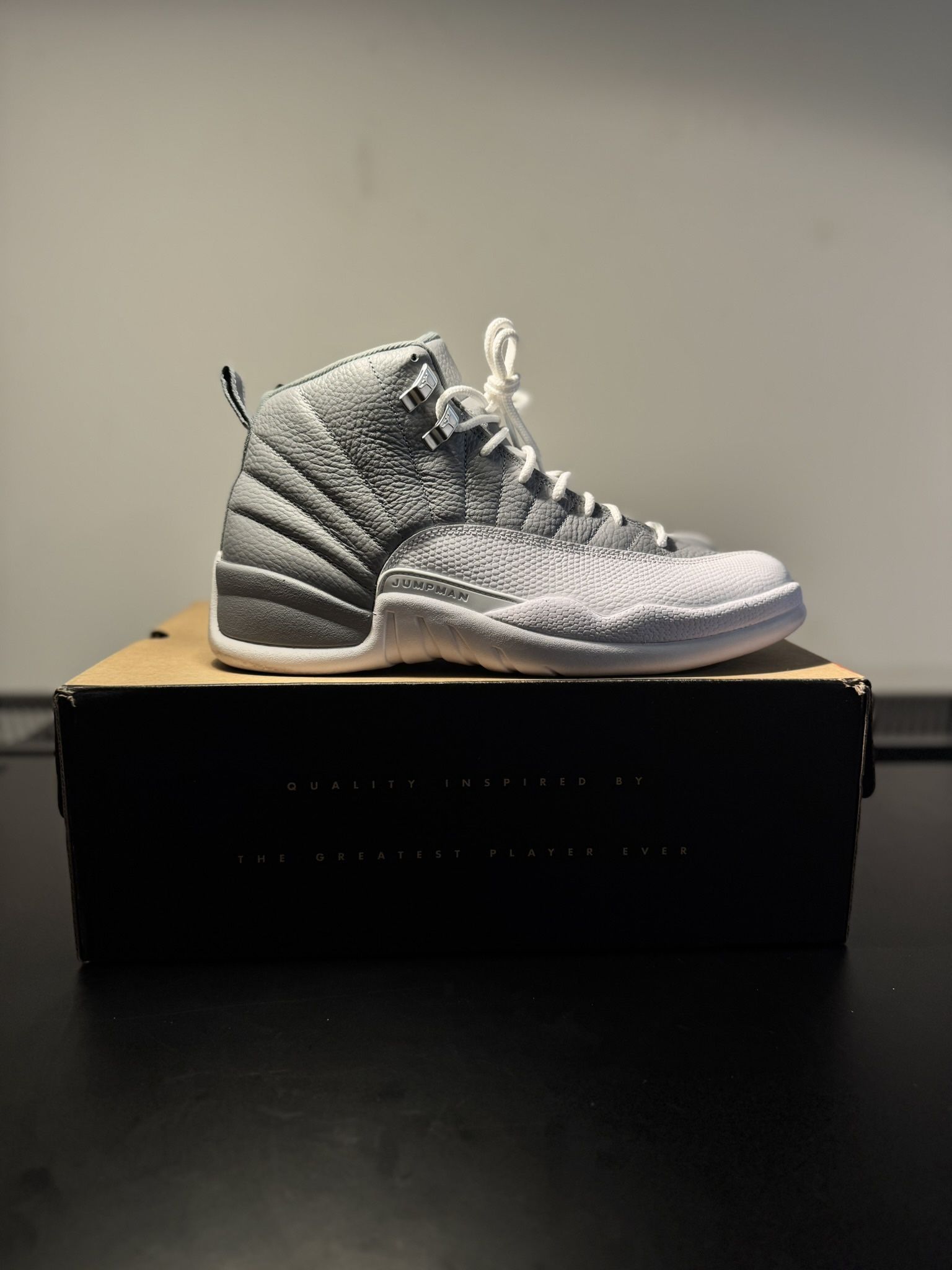 Air Jordan 12 Retro “Stealth Grey / White” Size 11 – Lightly Worn / Retro Jordans 