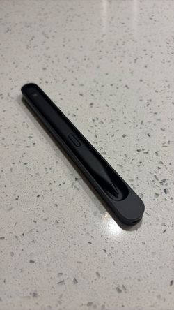 Surface pen and charger